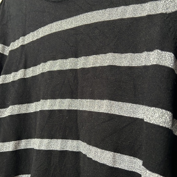 Torrid sweater - Picture 3 of 3